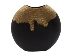 Load image into Gallery viewer, Daito Black Gold Vase Collection
