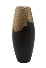Load image into Gallery viewer, Daito Black Gold Vase Collection

