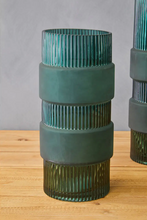 Load image into Gallery viewer, Blume Vase Collection - Green
