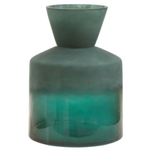 Load image into Gallery viewer, Baila Vase Collection - Green
