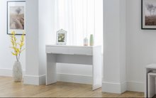 Load image into Gallery viewer, Manhattan Bedroom Collection - Gloss White
