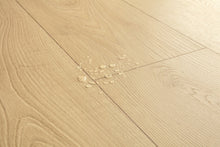 Load image into Gallery viewer, Quickstep Classic Laminate Flooring - Desert Greige Oak
