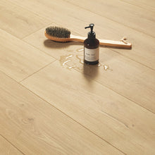 Load image into Gallery viewer, Quickstep Capture Laminate Flooring - Brushed Oak Natural
